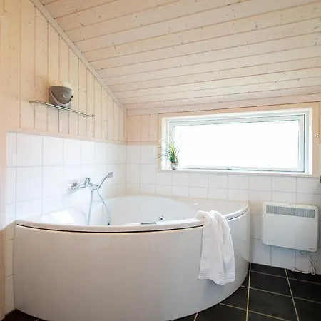 펜션 2 House B 6 *